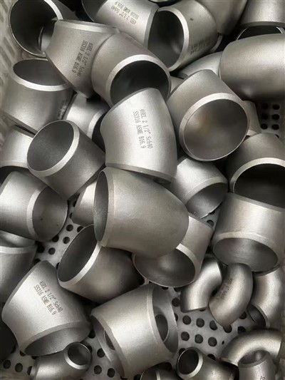 Codos de 2 1/2 pulgadas SCH 40 SS 316 ASME B16.9 45grados